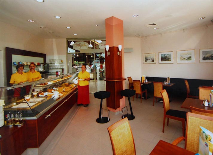 Neubau Cafe und Eingang 2005